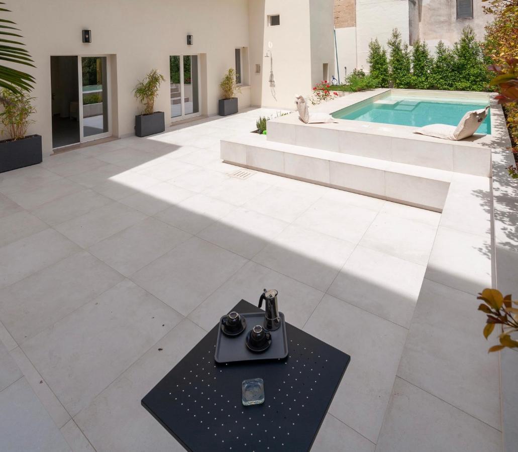 Апартаменти Carlo V - Con Piscina E Giardino Privati Лечче Екстер'єр фото